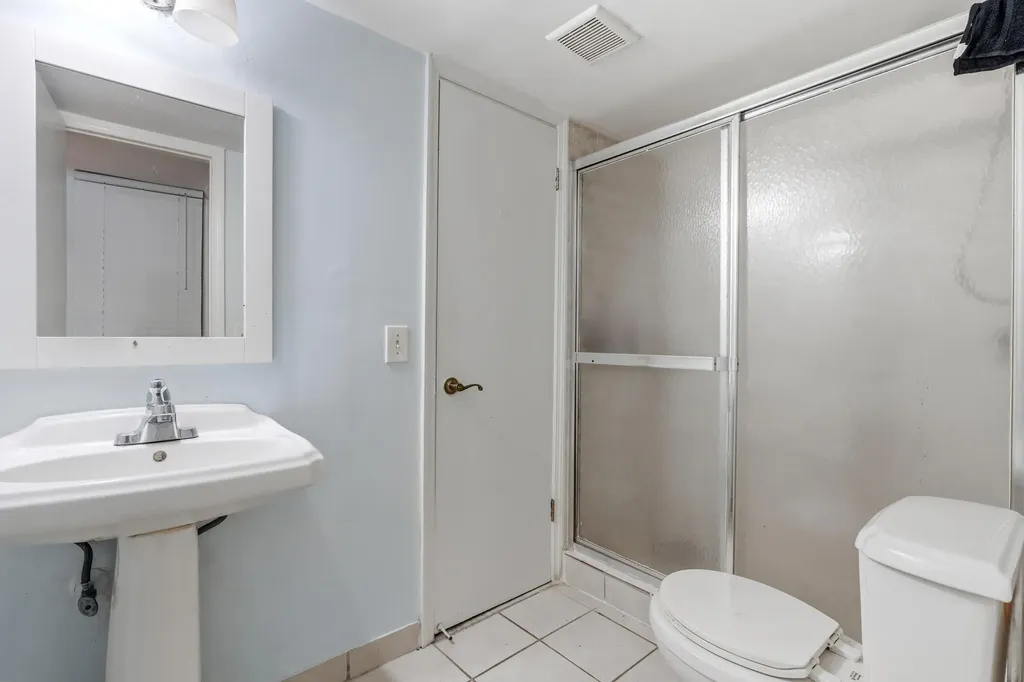 3777 NW 78th Avenue Davie FL 33024