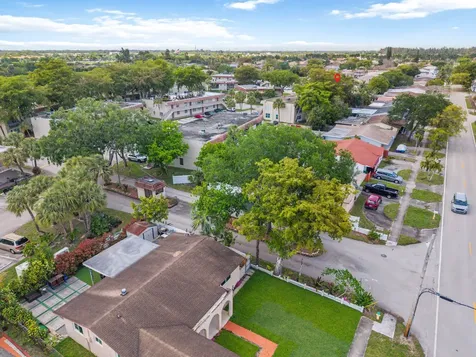 3777 NW 78th Avenue Davie FL 33024
