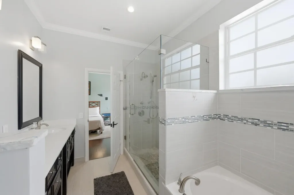 9768 NW 1st Manor Coral Springs FL 33071