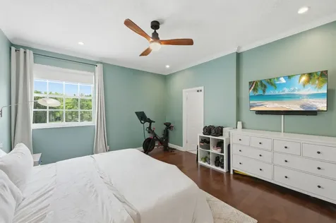 9768 NW 1st Manor Coral Springs FL 33071