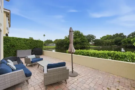 9768 NW 1st Manor Coral Springs FL 33071