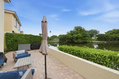 9768 NW 1st Manor Coral Springs FL 33071