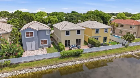 9768 NW 1st Manor Coral Springs FL 33071