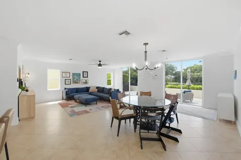 9768 NW 1st Manor Coral Springs FL 33071