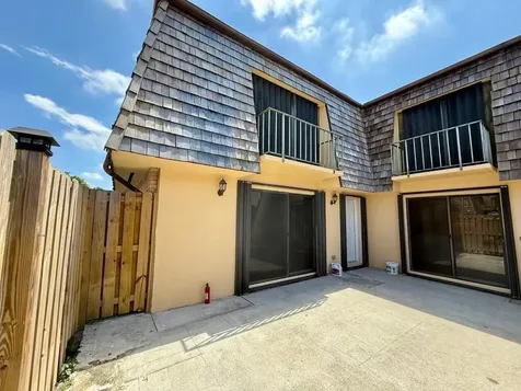 79 Lake Arbor Drive Palm Springs FL 33461