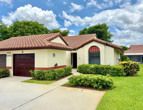 10975 Dolphin Palm Court Boynton Beach FL 33437