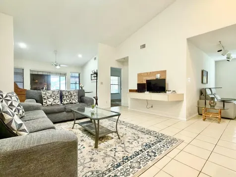 10975 Dolphin Palm Court Boynton Beach FL 33437
