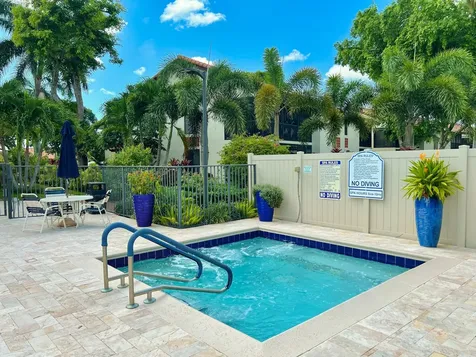 10975 Dolphin Palm Court Boynton Beach FL 33437
