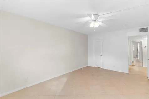 101 E Mcnab Road Pompano Beach FL 33060