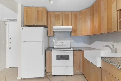 101 E Mcnab Road Pompano Beach FL 33060