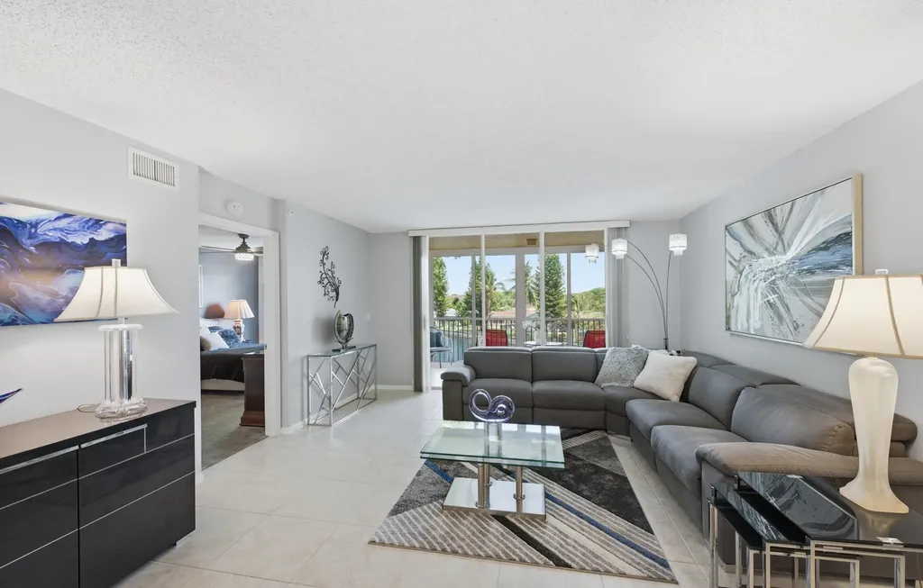 9587 Weldon Circle Tamarac FL 33321