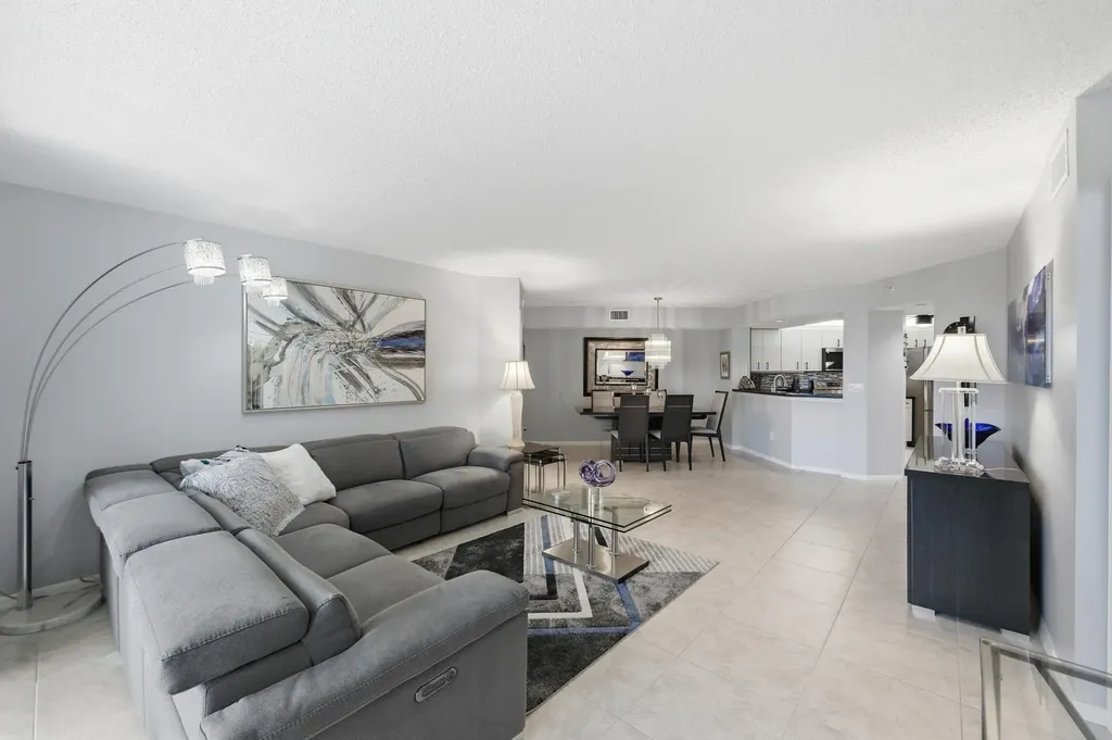 9587 Weldon Circle Tamarac FL 33321