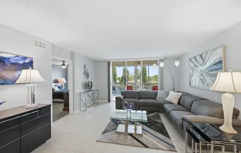 9587 Weldon Circle Tamarac FL 33321