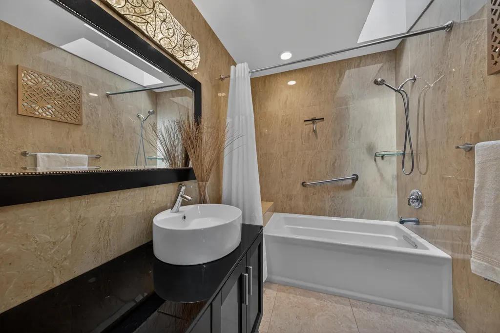 1571 SE 24th Avenue Pompano Beach FL 33062