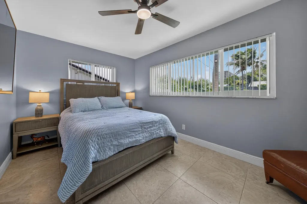 1571 SE 24th Avenue Pompano Beach FL 33062