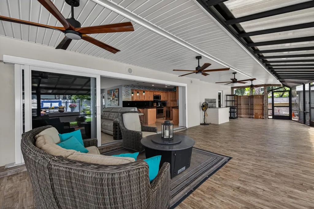 1571 SE 24th Avenue Pompano Beach FL 33062