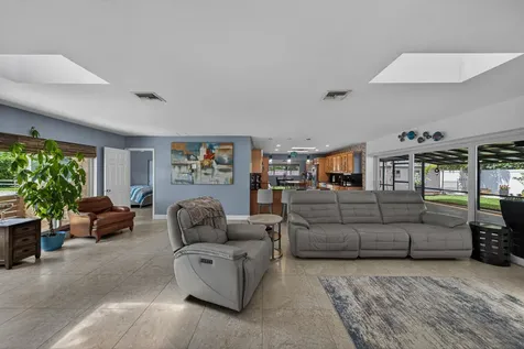 1571 SE 24th Avenue Pompano Beach FL 33062