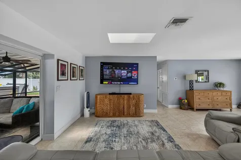1571 SE 24th Avenue Pompano Beach FL 33062