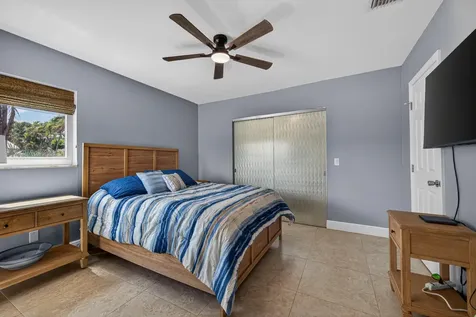 1571 SE 24th Avenue Pompano Beach FL 33062