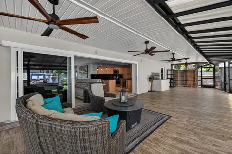 1571 SE 24th Avenue Pompano Beach FL 33062