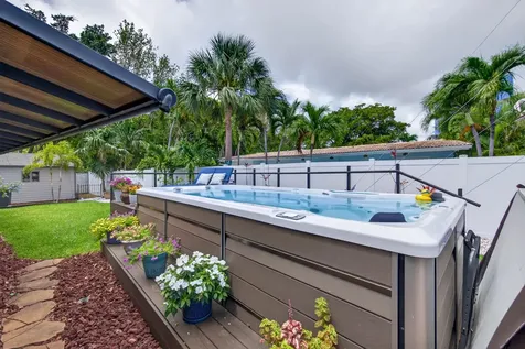 1571 SE 24th Avenue Pompano Beach FL 33062
