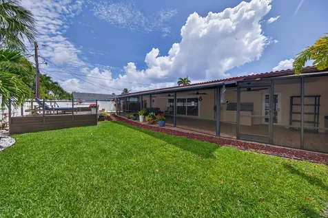 1571 SE 24th Avenue Pompano Beach FL 33062