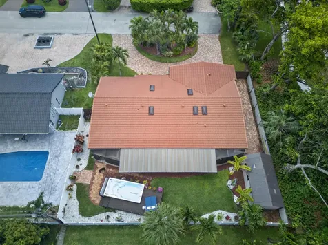 1571 SE 24th Avenue Pompano Beach FL 33062