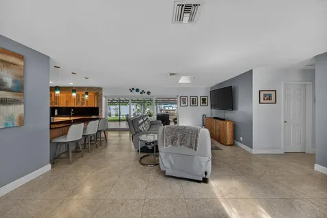 1571 SE 24th Avenue Pompano Beach FL 33062