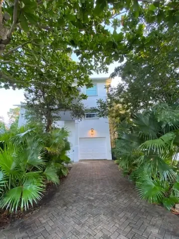 1228 W Las Olas Boulevard Fort Lauderdale FL 33312