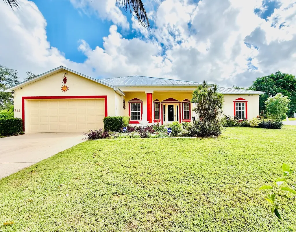 332 SW Glenwood Drive Port St Lucie FL 34984