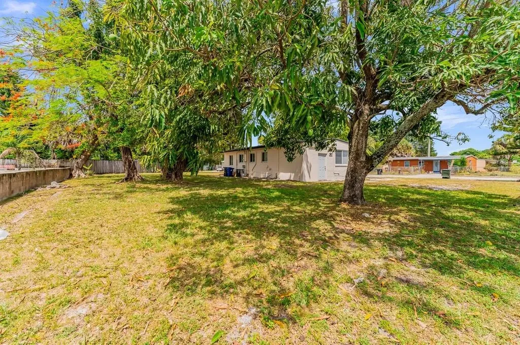 1131 NW 18th Avenue Fort Lauderdale FL 33311