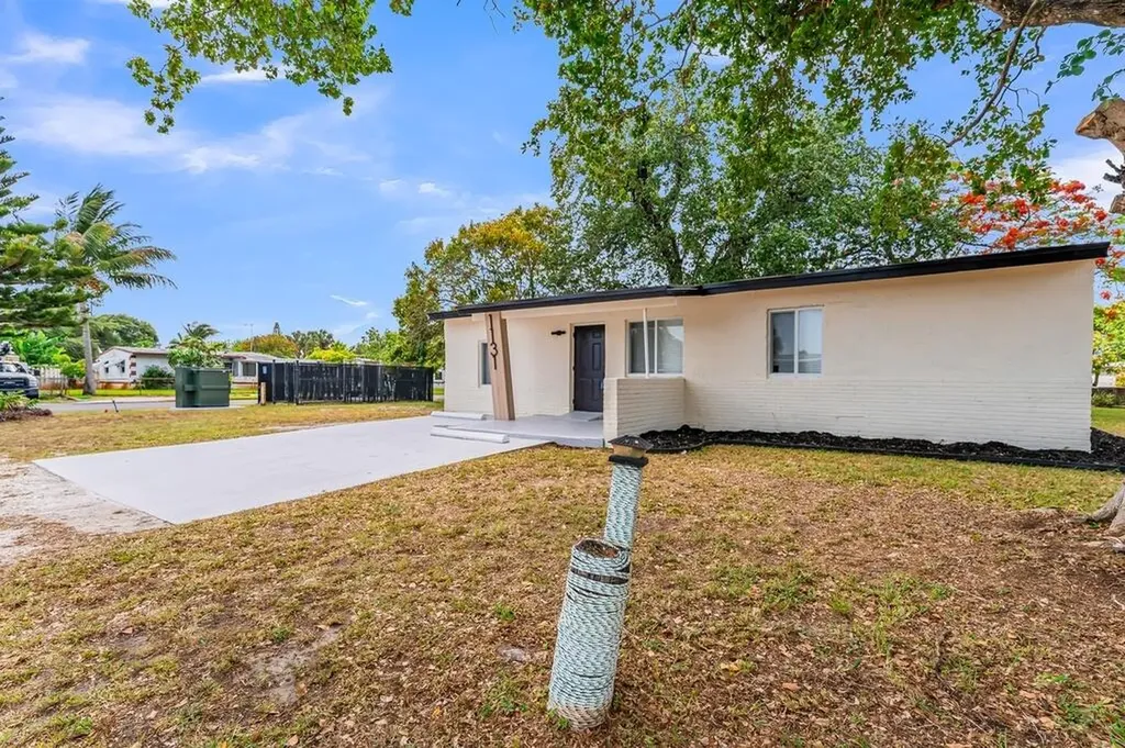 1131 NW 18th Avenue Fort Lauderdale FL 33311
