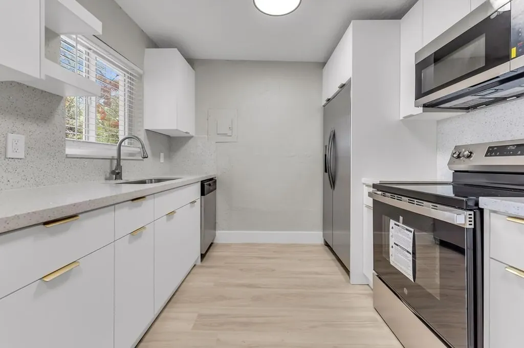 1131 NW 18th Avenue Fort Lauderdale FL 33311