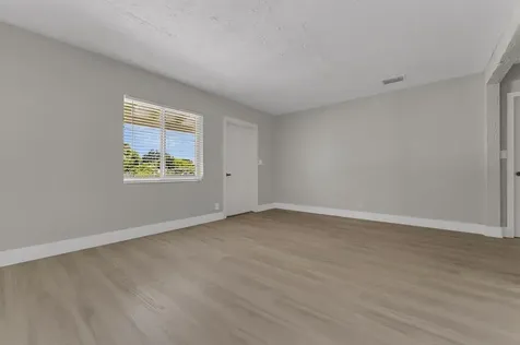 1131 NW 18th Avenue Fort Lauderdale FL 33311