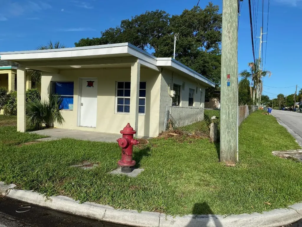 529 N 11th Street Fort Pierce FL 34950