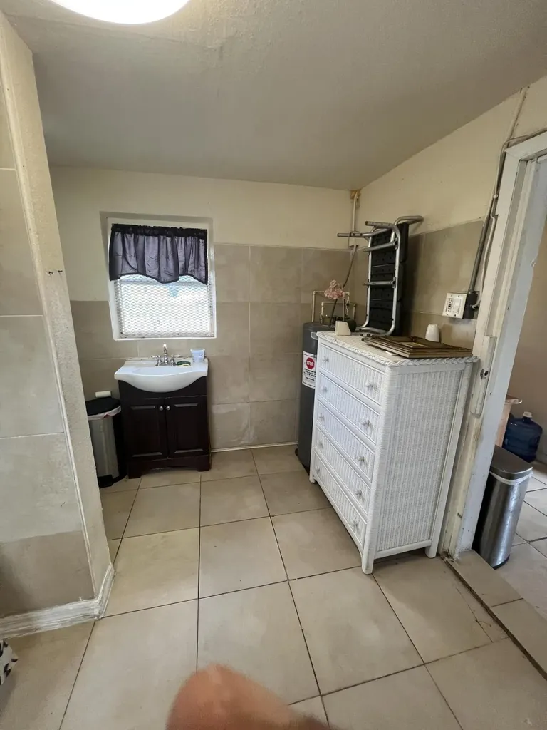 529 N 11th Street Fort Pierce FL 34950