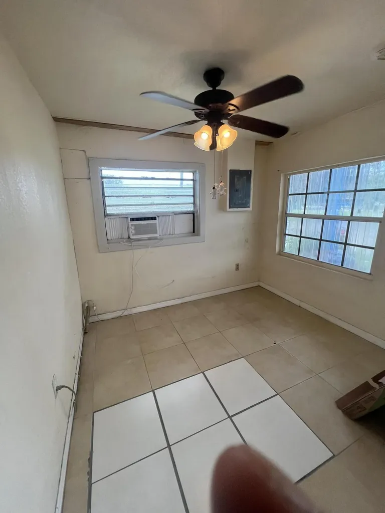 529 N 11th Street Fort Pierce FL 34950