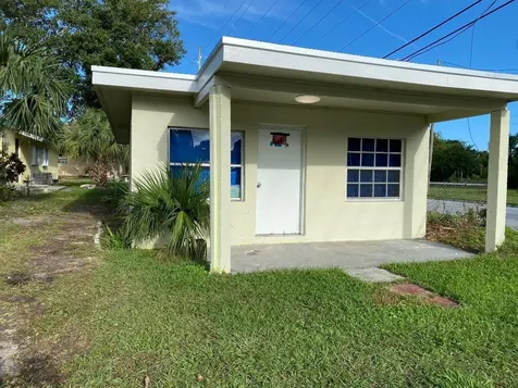 529 N 11th Street Fort Pierce FL 34950