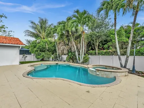 9125 Old Pine Road Boca Raton FL 33428
