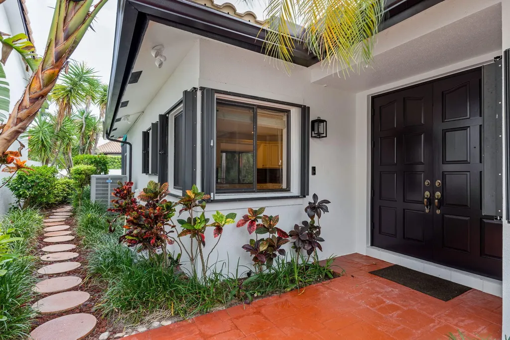 6517 Via Rosa Boca Raton FL 33433