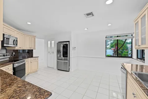6517 Via Rosa Boca Raton FL 33433