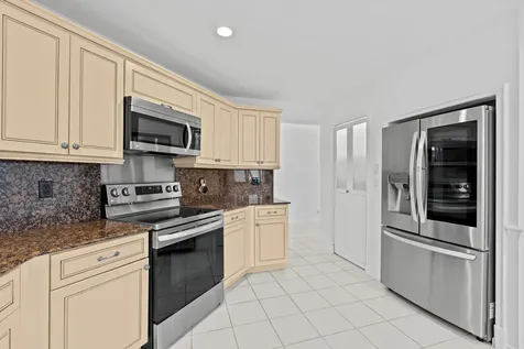 6517 Via Rosa Boca Raton FL 33433