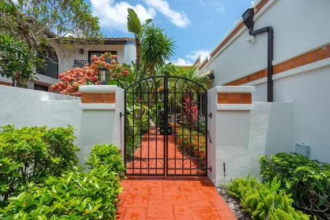 6517 Via Rosa Boca Raton FL 33433