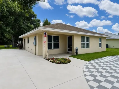 1106 NW 7th Court Okeechobee FL 34972