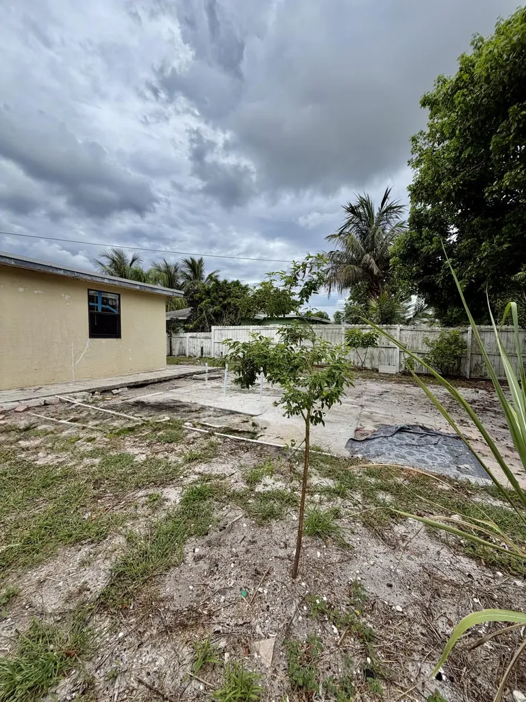 3243 Grove Road Boynton Beach FL 33435