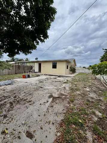 3243 Grove Road Boynton Beach FL 33435