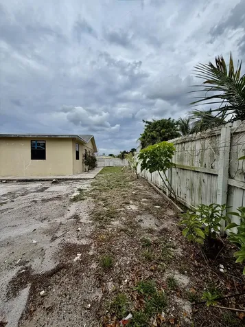 3243 Grove Road Boynton Beach FL 33435