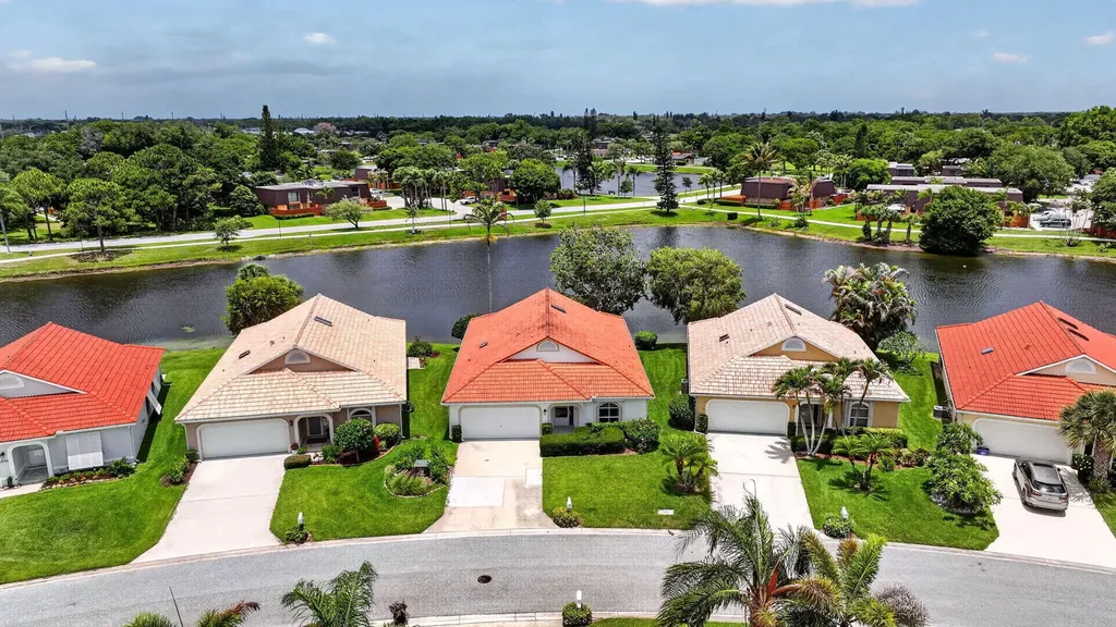 6066 SE Grand Cay Court Stuart FL 34997