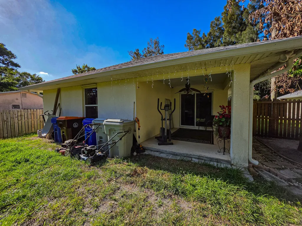 8415 22nd Street Vero Beach FL 32966