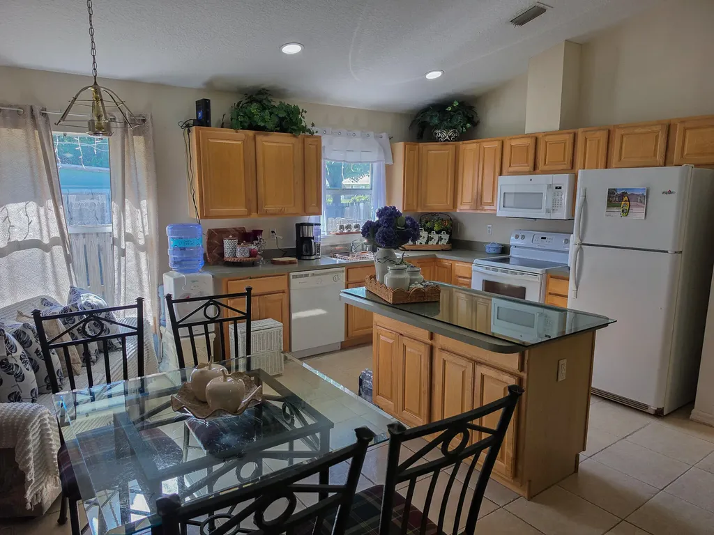 8415 22nd Street Vero Beach FL 32966